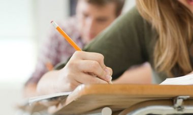 Πανελλήνιες 2017: Τα θέματα σε Έκθεση - Νεοελληνική Γλώσσα Γενικής Παιδείας