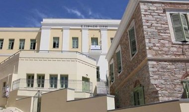 Νέα Επιστολή φορέων της Σύρου για την έδρα της Πολυτεχνικής Σχολής - Την υπογράφει και ο Γ. Χατζημάρκος