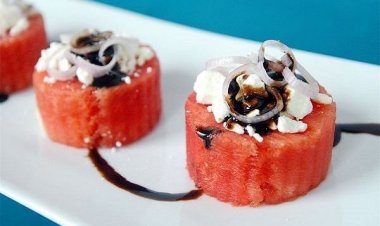 Το Απόλυτο trick για να κόβετε καρπούζι!! (Video)