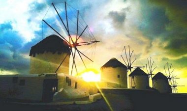 Ευχετήριο μήνυμα του Αντιπεριφερειάρχη Νοτίου Αιγαίου Στέλιου Μπρίγγου