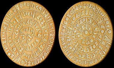 Δρ Γκάρεθ Όουενς: «Η ερμηνεία του Δίσκου της Φαιστού έχει ξεπεράσει το 50%»