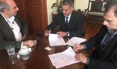 Υπεγράφη η σύμβαση Επισκευής – Επέκτασης του  Δημοτικού Σχολείου και ανέγερσης νηπιαγωγείου στην Βάρη Σύρου