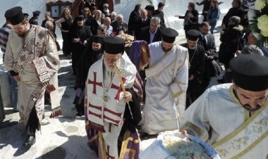 Η γη της Άνω Μεράς «υποδέχτηκε» τη σορό του Ηγουμένου της Αρχιμ. Φιλαρέτου Γεροντάρη