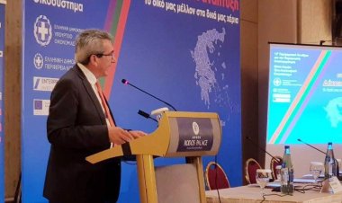 Γιώργος Χατζημάρκος: Οφείλει να βρει το συνέδριο αυτό τις χαμένες και κρυμμένες ευκαιρίες του Νοτίου Αιγαίου, που στερούν εισόδημα, περηφάνεια, ασφάλεια