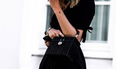 Little black dress!! Επαναπροσδιορίζουμε το πιο κλασικό κομμάτι της γκαρνταρόμπας για ιδανικό καλοκαιρινό look!!