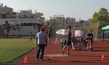 Την έκτη και έβδομη θέση κατέλαβαν οι Ναουμένκο και  Ντούλας στο Πανελλήνιο πρωτάθλημα Παίδων