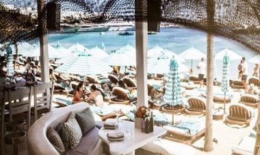 Μύκονος: Οι εφοριακοί επέβαλαν διήμερο κλείσιμο στο εστιατόριο του Nammos - Μήνυση κατέθεσαν οι ιδιοκτήτες της επιχείρησης