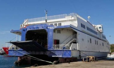 Απαγόρευση απόπλου του Ε/Γ-Ο/Γ πλοίου “ANDROS JET” στη Θήρα