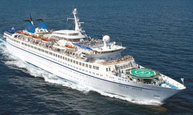 Συνελήφθησαν στο Νέο Λιμάνι Μυκόνου ο Πλοίαρχος και ο υπεύθυνος Ασφαλείας του κρουαζιερόπλοιου ''ORIENT QUEEN''