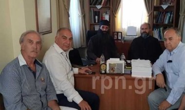 Γιώργος Χριστόπουλος: Πραγματικά θεόπνευστη και θεόσταλτη η βοήθεια που εξασφαλίζει απο χορηγούς και πηγαίνει κατ' ευθείαν στους πληγέντες!