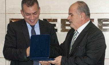 Γ. Βρούτσης: "Συνεχίζοντας η Ν.Δ. το διάλογο με την κοινωνία, χθες πραγματοποιήσαμε πολύωρη συνάντηση με το προεδρείο της ΓΣΕΒΕΕ".