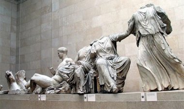 Independent: Απορρίφθηκε η πρώτη δικαστική απόπειρα για την επιστροφή των Γλυπτών του Παρθενώνα