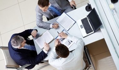 Αποσύρεται η ρύθμιση για τους διορισμένους γραμματείς στους ΟΤΑ