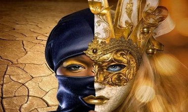 Η Μάσκα που Φοράς!!