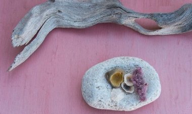 Έκθεση ζωγραφικής με άρωμα Μυκόνου,«mare-mare dimiourgies» της Χαράς Σιδερή στο Πνευματικό Κέντρο Ιωαννίνων