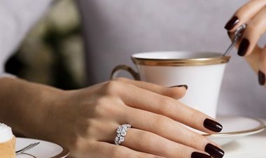 Οι 20+1 πιο hot τάσεις στα νύχια για τις γιορτές!!