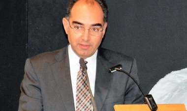 Paros - Κώστας Μπιζάς: Περιμένω την πρόσκληση για να συζητήσουμε για τα χάλια του δημοτικού οδικού δικτύου Πάρου