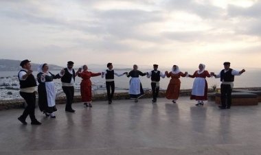 Ευχαριστήριο "Ανεμόμυλων" πρός τους χορηγούς δώρων στον Αποκριάτικο Χορό του συλλόγου