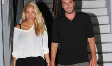 Νομικού-Θεοδωρίδης: Το «Save the date 10.6.2017 Μύκονος Wedding of Dimitris & Doukissa» μήνυμα για τον γάμο τους!!