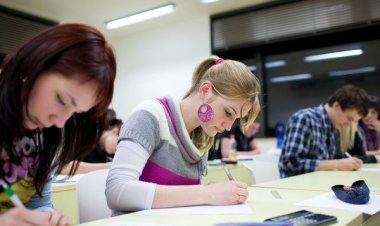 Μείωση εισακτέων στα ΑΕΙ, με 19άρια στις top σχολές - Δυσκολεύει η μάχη στις φετινές πανελλαδικές