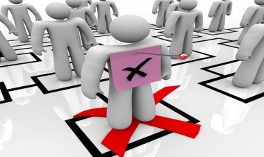 YΠΕΣ: Οι δύο προϋποθέσεις που θέτουν σε αργία τους αιρετούς (Εγκύκλιος)