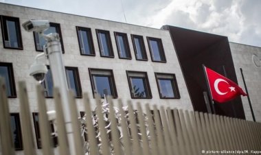 Δίκτυο τούρκων πληροφοριοδοτών σε 35 χώρες