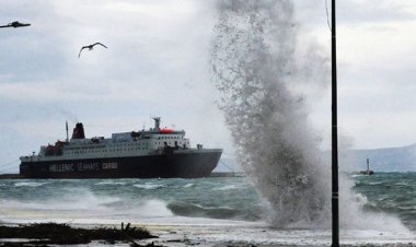 Προβλήματα στις ακτοπλοϊκές συγκοινωνίες λόγω των ισχυρών ανέμων