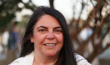 Ντίνα Σαμψούνη: Πότε θα Επαναστατήσει η Αξιοπρέπεια ενάντια στους Χαλασοχώρηδες του Καπηλείου