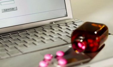 ΕΟΦ: Ποια είναι τα επικίνδυνα φαρμακευτικά προϊόντα που διακινούνται μέσω διαδικτύου