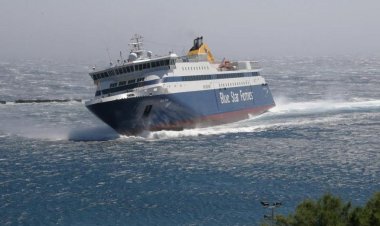 Άρση του απαγορευτικού από Πειραιά, Ραφήνα και Λαύριο για Κυκλάδες