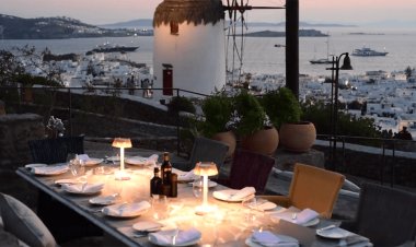 Διήμερο λουκέτο απο την ΑΑΔΕ στο εστιατόριο Nusret στην Χώρα Μυκόνου - Δεν έκοψε αποδείξεις 25.800 ευρώ