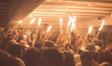 ΑΑΔΕ: Λουκέτο 48 ωρών για φορολογικές παραβάσεις σε διάσημα club της Μυκόνου