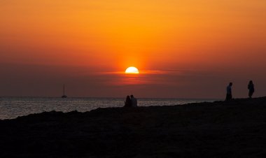 Ημερήσιες προβλέψεις σε όλα τα ζώδια για το Σάββατο 03/8/2019