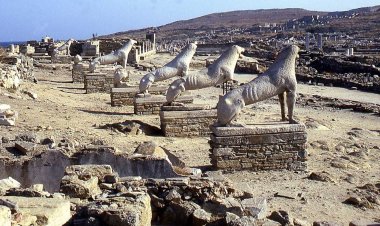 Delos: The uninhabited Greek island full of ancient treasures