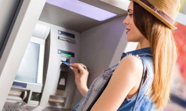 Ανάληψη Μετρητών: Τι πρέπει να προσέχουμε στα ΑΤΜ!! Χρήσιμες Συμβουλές!!