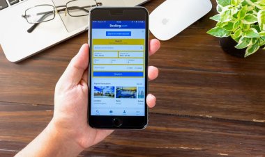 Η Booking αύξησε χωρίς προειδοποίηση τις προμήθειές της, εν μέσω τουριστικής περιόδου!! Ελέγχεται από την Ευρώπη για τις πρακτικές της!!