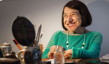 Η εμβληματική Ελληνίδα ποιήτρια Κατερίνα Αγγελάκη - Ρουκ έφυγε από την ζωή σε ηλικία 81 ετών