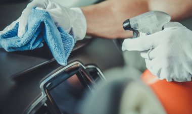 Coronavirus: Τι πρέπει να κάνετε πριν μπείτε στο αυτοκίνητο για να είστε ασφαλείς