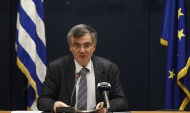 Coronavirus : Η Γαλλική "Le Figaro" επευφημεί : Ο λοιμωξιολόγος Σωτήρης Τσιόδρας, ο νέος αγαπημένος των Ελλήνων