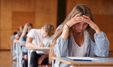 Coronavirus-Πανελλαδικές Εξετάσεις: Καλοκαίρι ή Σεπτέμβριο; Οι παράγοντες που θα κρίνουν την απόφαση