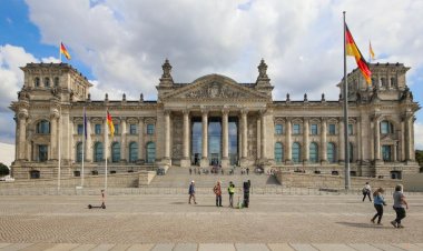 Coronavirus Pandemic: Der Spiegel - Μικροπρεπής και δειλή η άρνηση του Βερολίνου για ευρωομόλογα