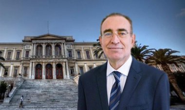 Ευχές για Καλό και Άγιο Πάσχα από τον Δήμαρχο Σύρου - Ερμούπολης Νικόλαο Λειβαδάρα