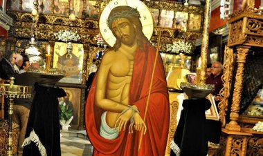 Coronavirus Mykonos: Σε live stream από την Μεγάλη Παναγιά η Θεία Λειτουργία της Κυριακής των Βαΐων και η Ακολουθία του Νυμφίου