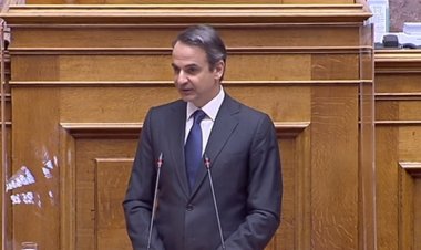 Coronavirus Pandemic - Μητσοτάκης:  3μηνη παράταση στη προστασία Α' κατοικίας - Συνεχίζεται το επίδομα των 800 ευρώ