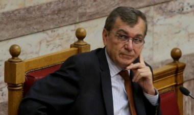 Coronavirus Pandemic: Έχασε τη μάχη με τον κορωνοϊό ο Δημήτρης Κρεμαστινός