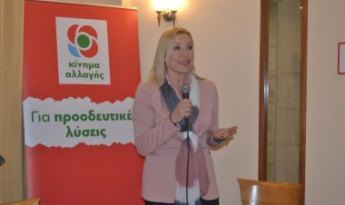 Aegean Islands: «Η Σύμη φέτος έχει μείνει χωρίς καθημερινή ακτοπλοϊκή σύνδεση. Σε ποιες νησιωτικές πολιτικές αναφέρεστε κ. υπουργέ;   »