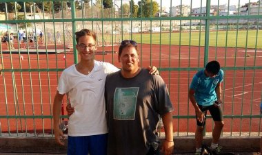 Σπουδαία επίδοση και έτοιμος για μετάλλιο στο πανελλήνιο πρωτάθλημα εφήβων ο Ναουμένκο