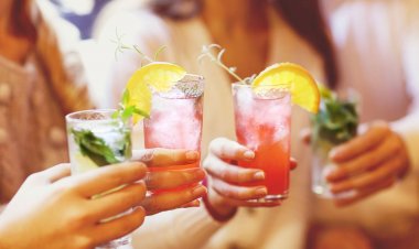 Mykonos: Καταγγελία του ΣΕΔΕ Μυκόνου για παράνομο πάρτι σε βίλα στην περιοχή Χουλάκια