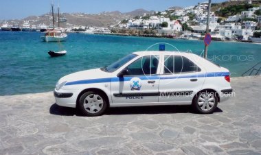 Mykonos: Αφαιρέθηκαν 30 άδειες κυκλοφορίας και 30 ζεύγη πινακίδων από τρεις εταιρείες μίσθωσης αυτοκινήτων