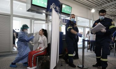 Coronavirus Pandemic: Υποχρεωτικά τεστ σε 3000 επιβάτες που επιστρέφουν από Μύκονο, Σαντορίνη και Πάρο!!